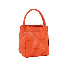 Weaved bucket bag