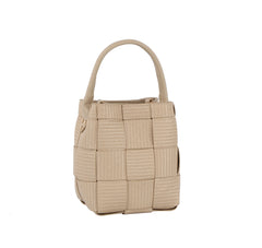 Weaved bucket bag