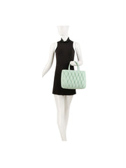 Quilted top handle tote