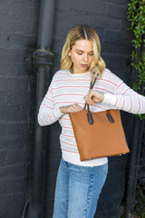 2 In 1 Button Detailed Front Pocket Tote