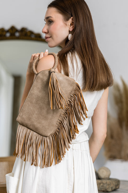 Braided ring handle wristlet