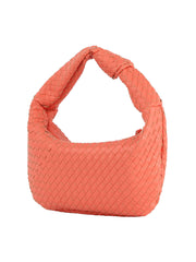 Woven tie handle shoulder